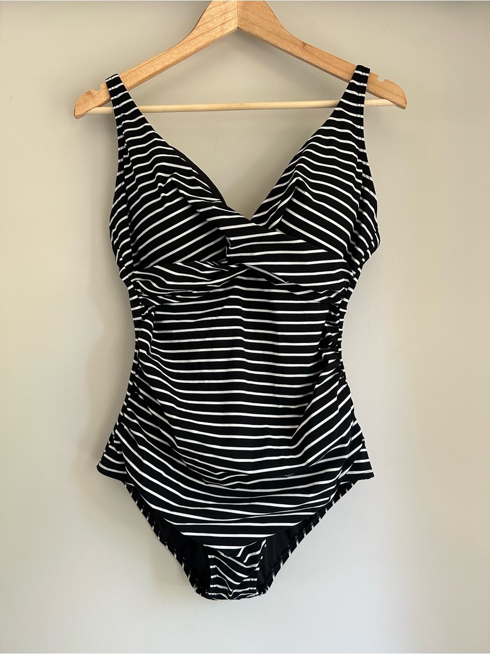 Nip Tuck One Piece Swimsuit Bathing Stripe Nautical Size Extra Large